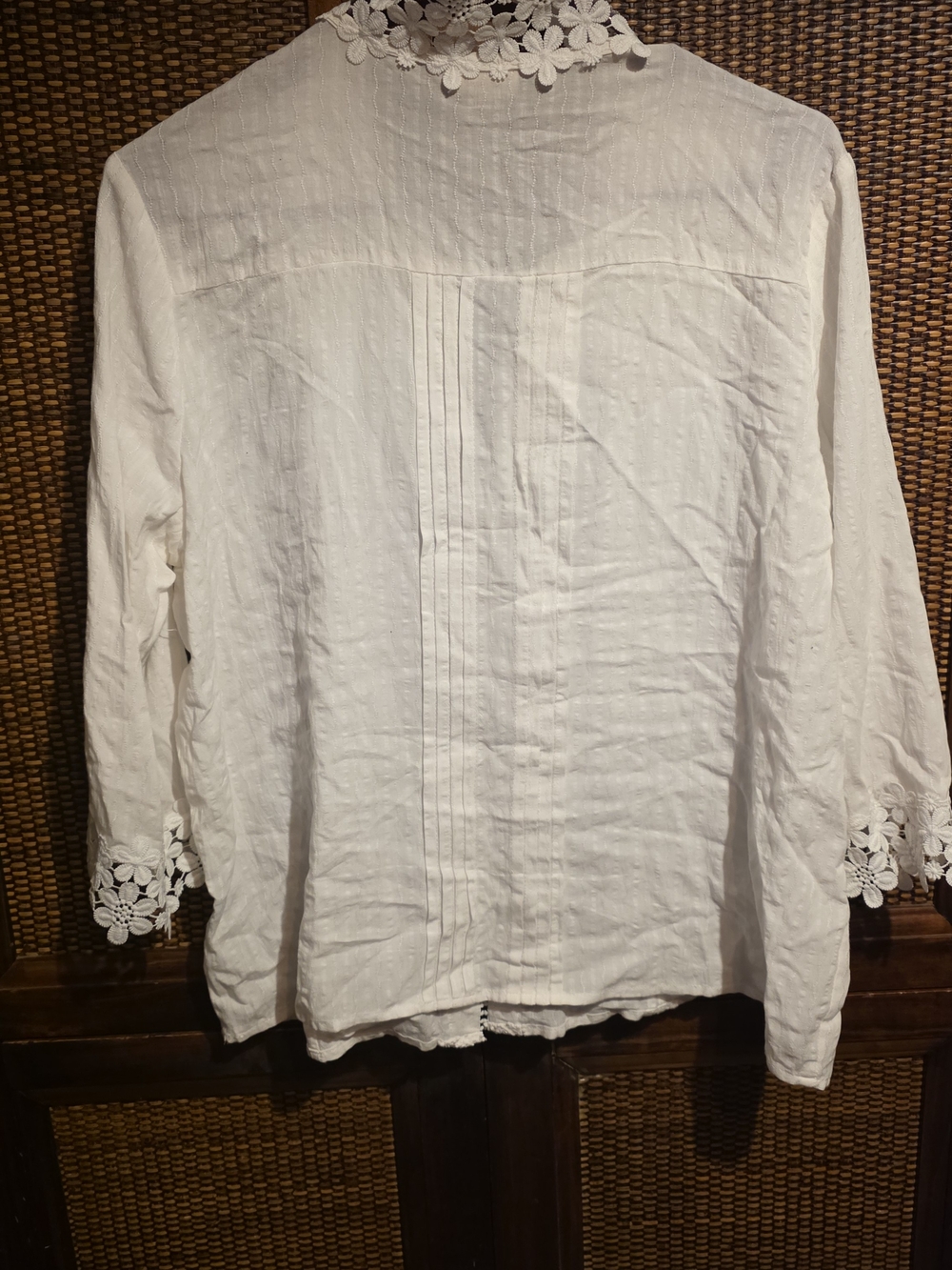 POL Large EUC White Lace-Detail Cotton Blouse - Women 23 PTP - Picture 3 of 4